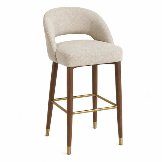 Taburete de bar tapizado en tela beige con respaldo curvado estructura de madera marrón y reposapiés dorado 50 x 55 x 95 cm